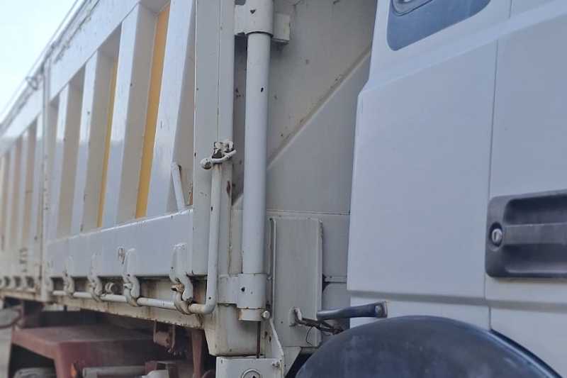 OmecoHub - Immagine IVECO 330.30